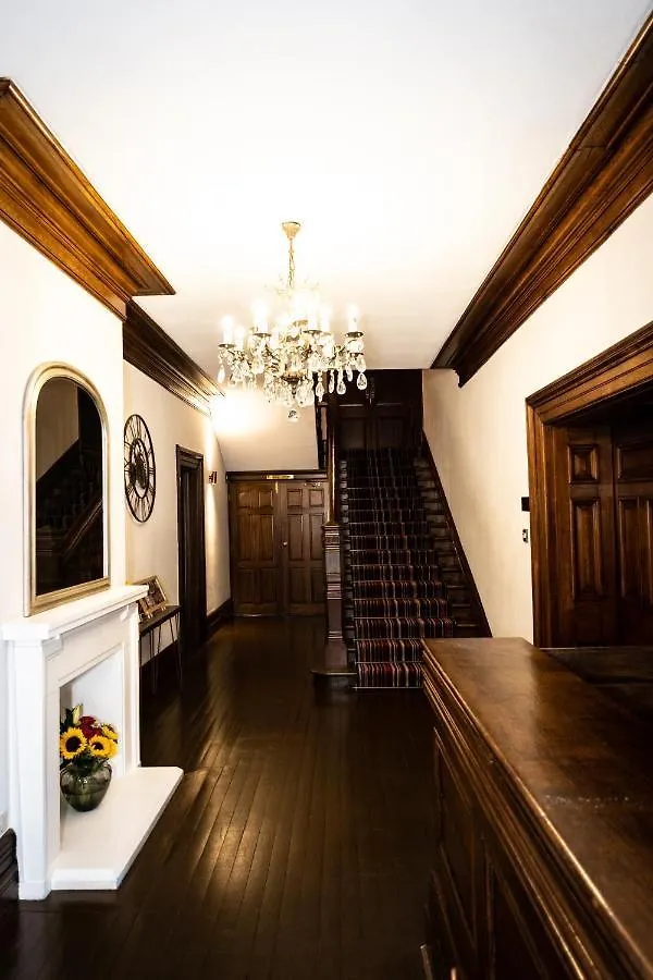 קארדיף Manor Parc Hotel