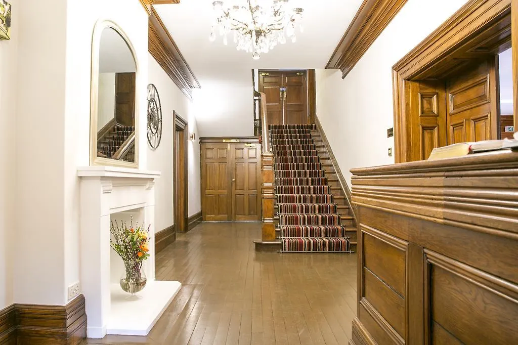 קארדיף Manor Parc Hotel בריטניה